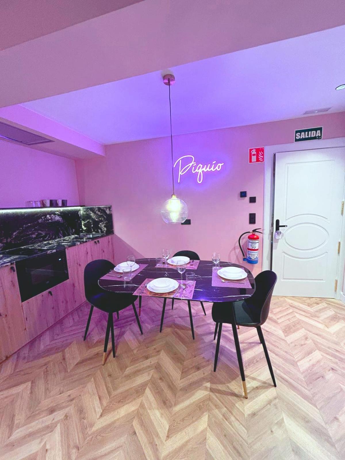 Lemon Suites Santander Room photo