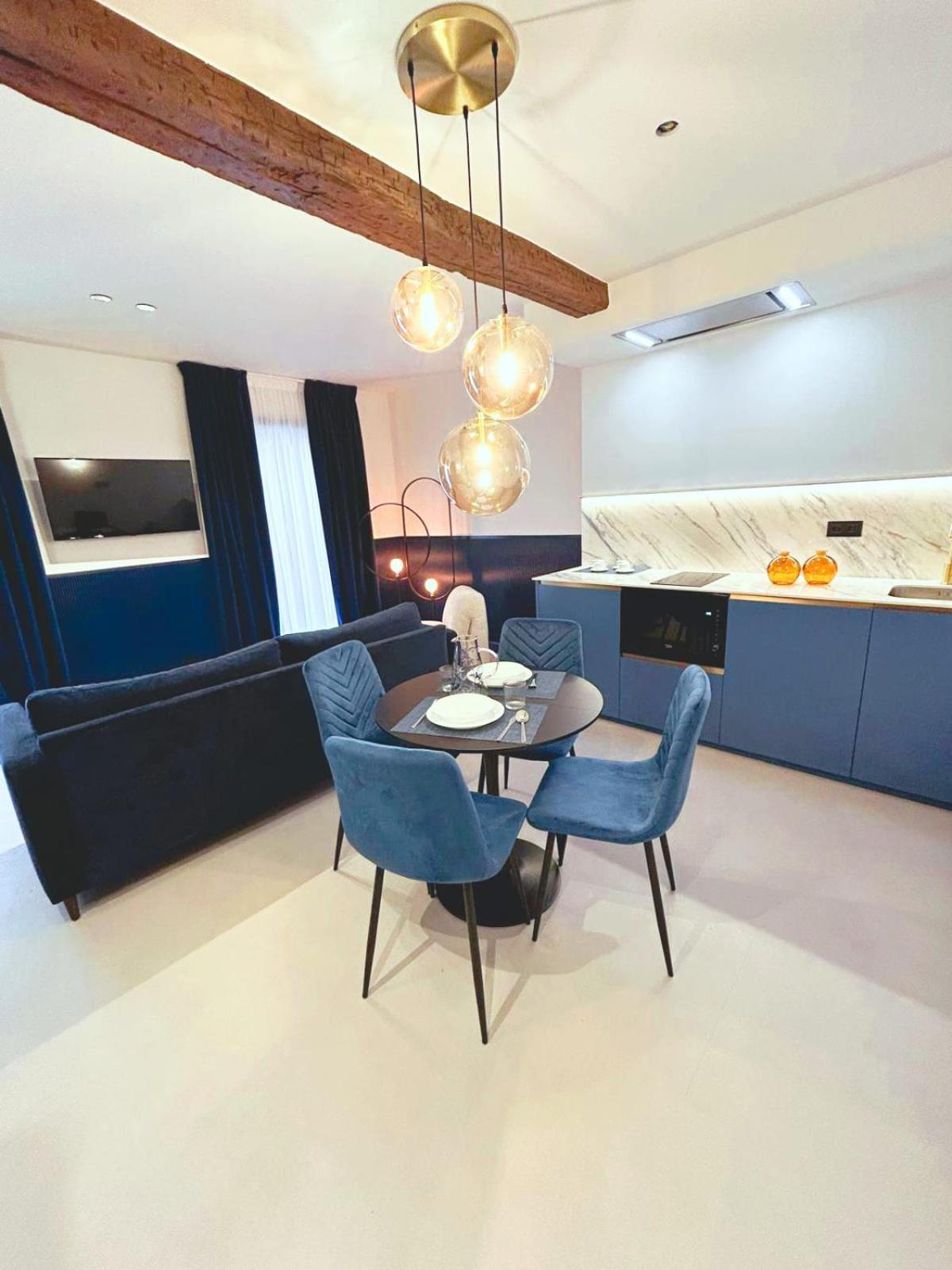 Lemon Suites Santander Room photo