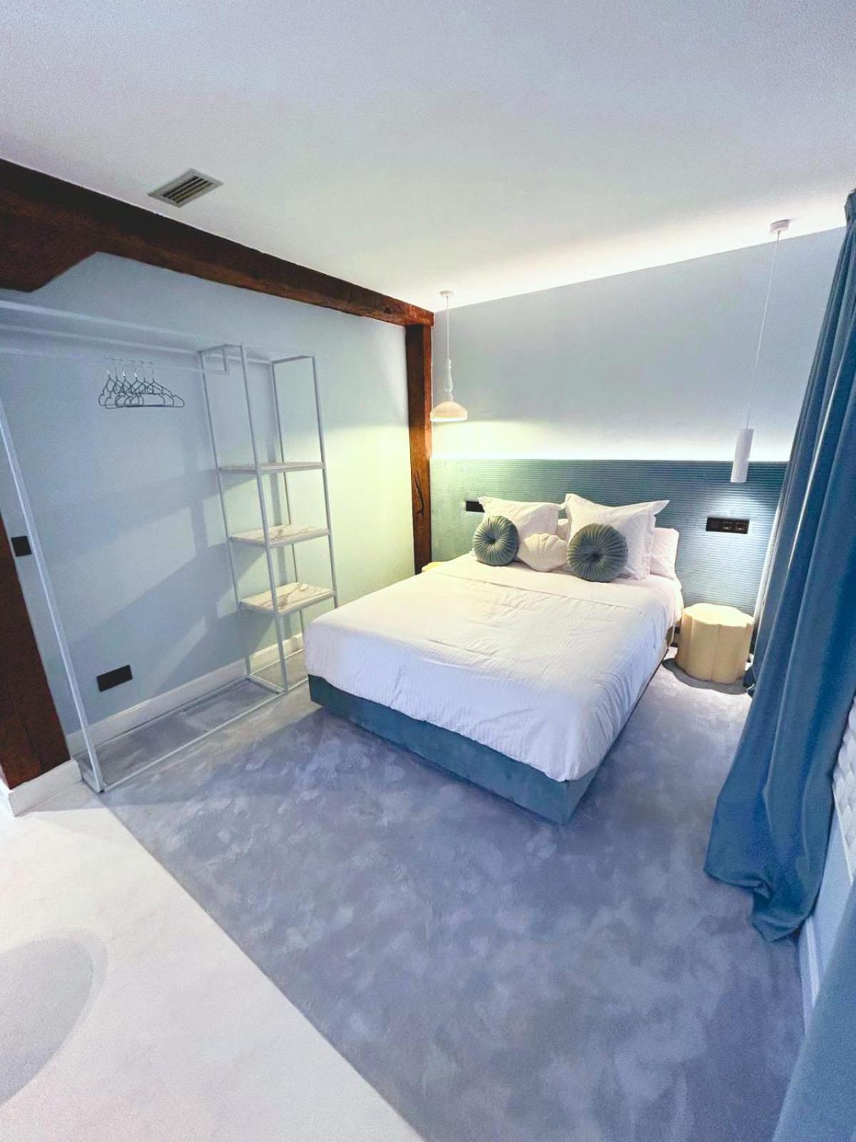 Lemon Suites Santander Exterior photo