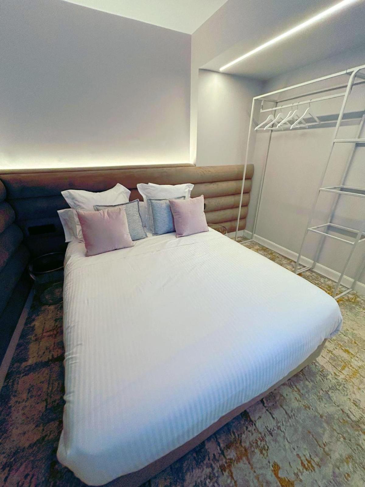 Lemon Suites Santander Exterior photo