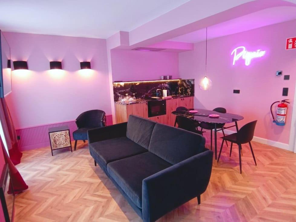 Lemon Suites Santander Room photo